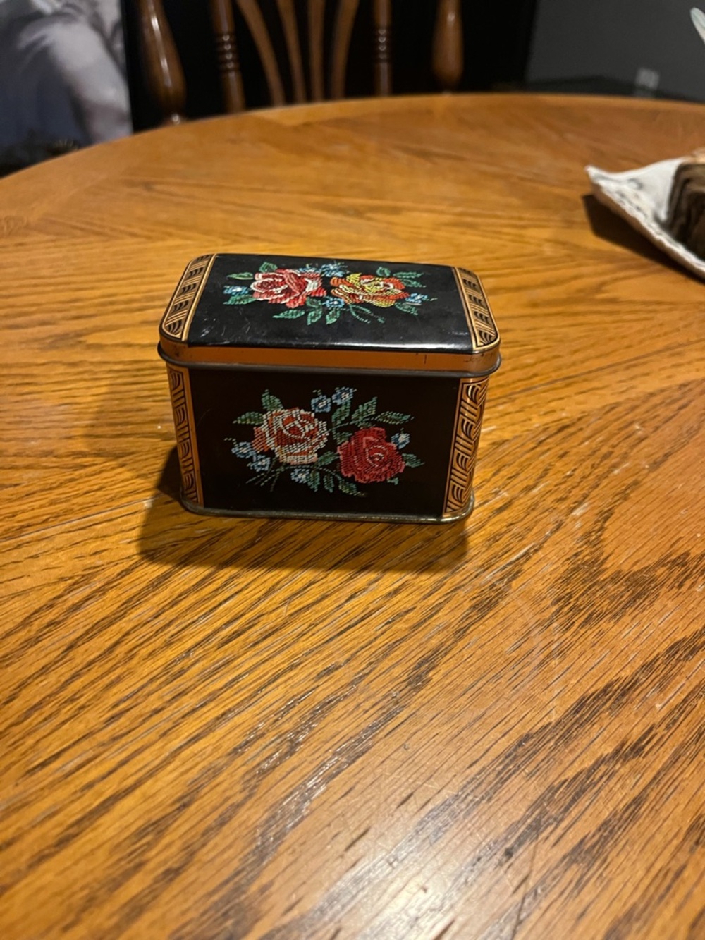 Vintage Royal Kerry Fruit Drops Tin